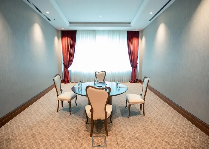 Fly Inn Baku