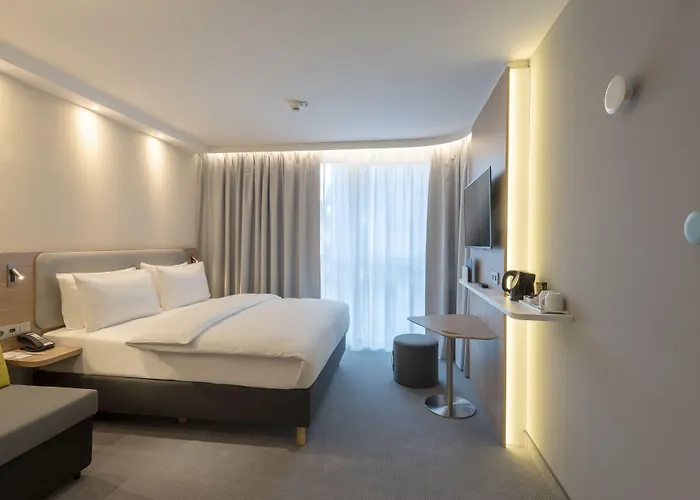 Holiday Inn Express & Suites - Potsdam By Ihg
