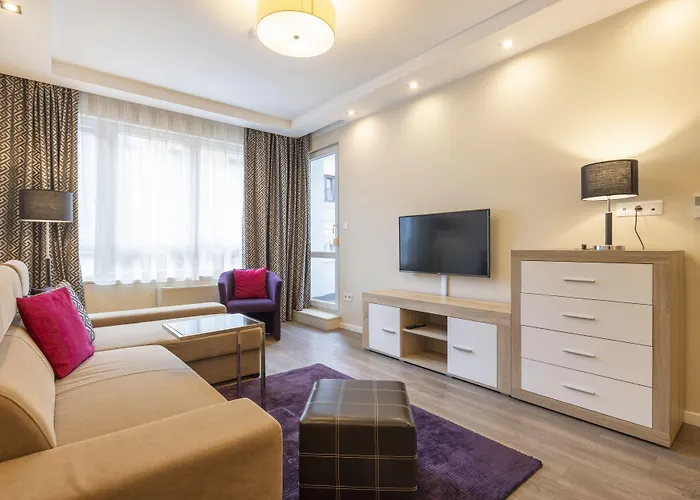 Silver Crown Hotel & Residence, Palace Quarter