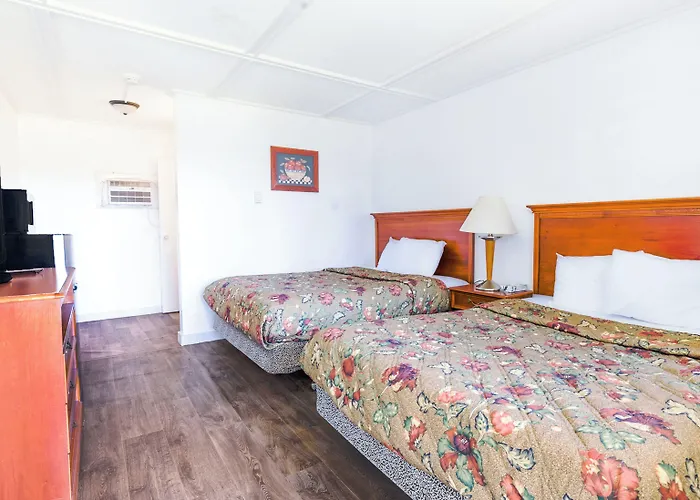 Country Hearth Inn & Suites By Oyo Sturgis