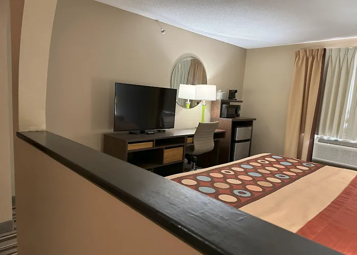 Super 8 By Wyndham Winfield-Quail Ridge Area
