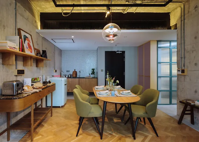 Kloe Hotel