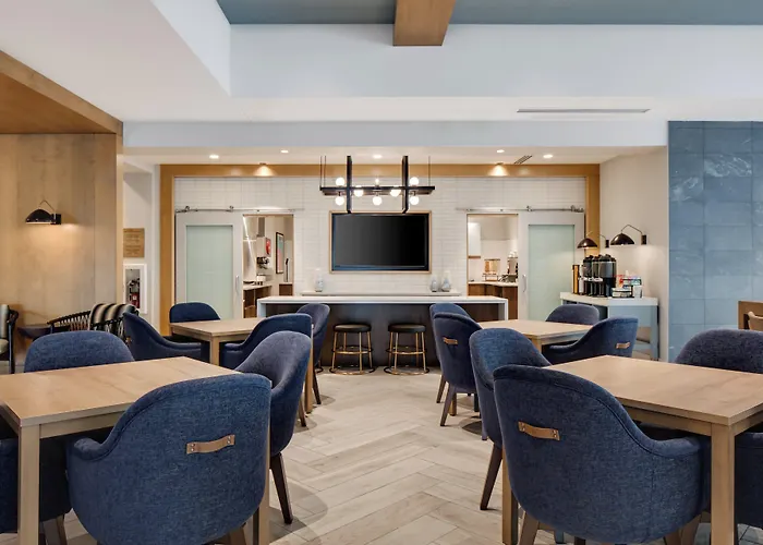 Staybridge Suites - Iowa City - Coralville By Ihg