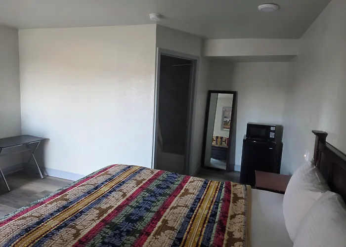 Indian Mound Motel