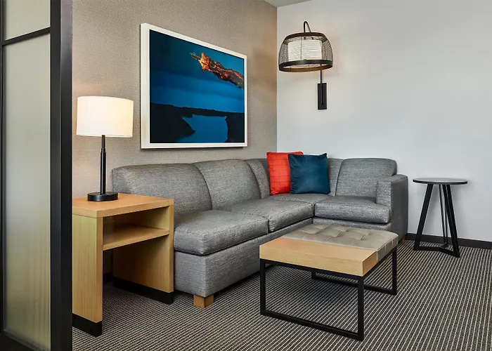 Hyatt Place Pena Station/Denver Airport