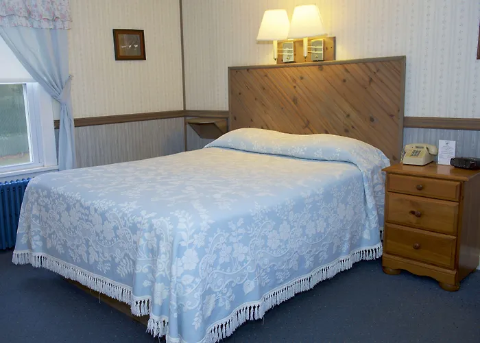 Clinton Motels