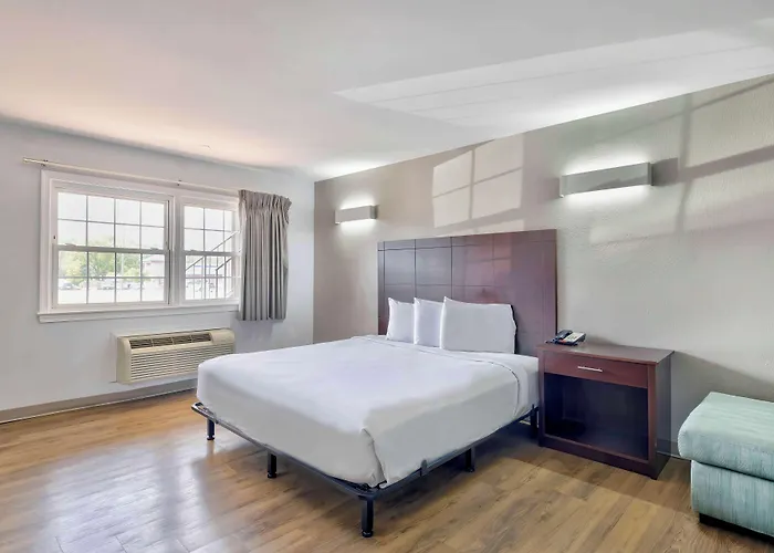 Motel 6-Falls Church, Va - Arlington Boulevard