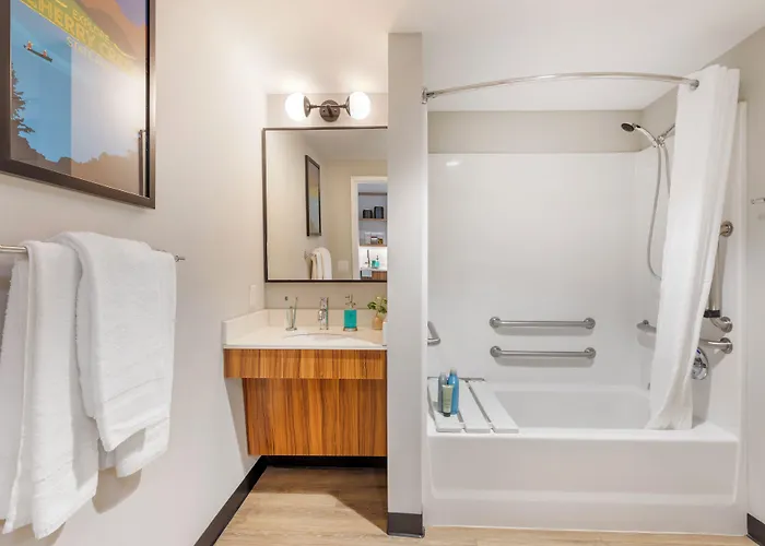 Uptown Suites Extended Stay Denver Co -Westminster