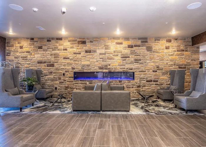 Cobblestone Hotel & Suites - Rhinelander