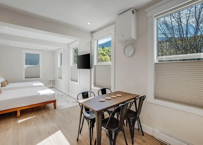 Stirling All Suites Hotel