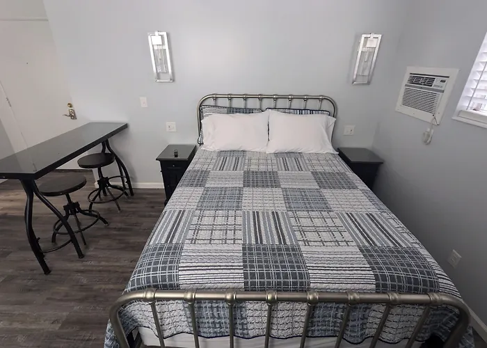 Majestic Rockies Motel
