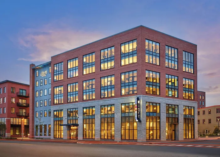 Aloft By Marriott Portland Downtown Waterfront Me