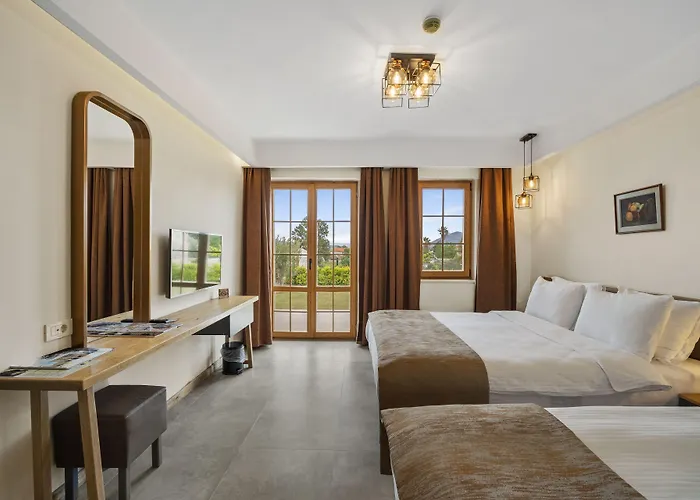 Zeyt Inn Hotel