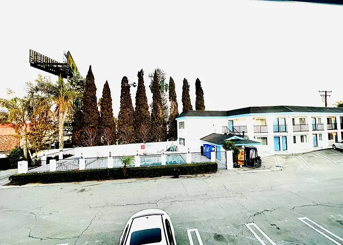 Orange Motels