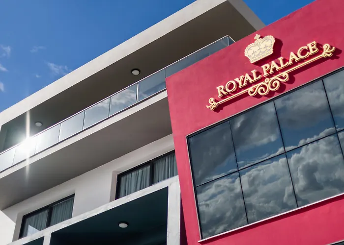 Royal Palace Hotel