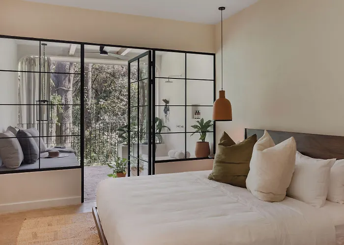 Sendero Hotel & Villas