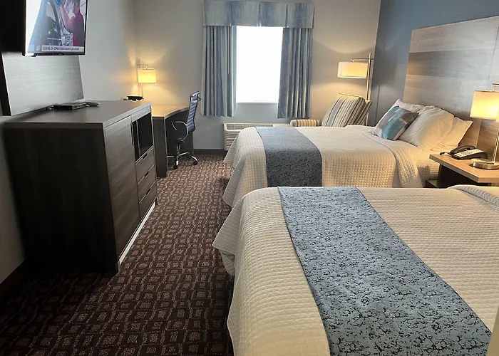 Garnett Hotel & Rv Park