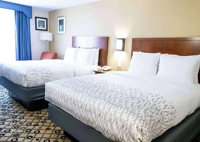 Days Inn By Wyndham College Park Atlanta Airport South