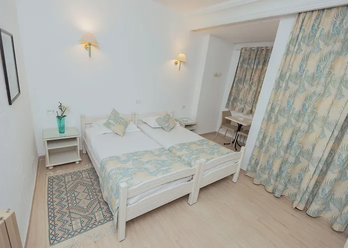 Hotel Residence Monia Completely Renovated
