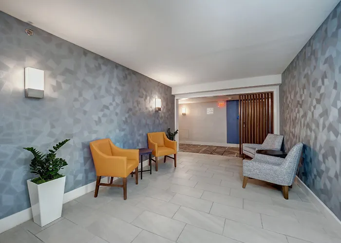 Holiday Inn Express Corpus Christi - Beachfront By Ihg