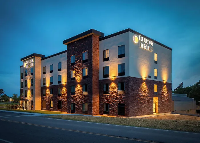 Cobblestone Inn & Suites Fairfield Bay