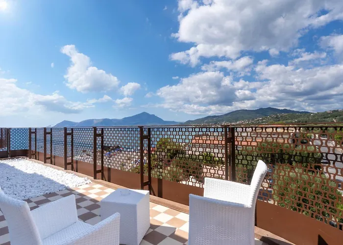 Beach Hotel Terracotta