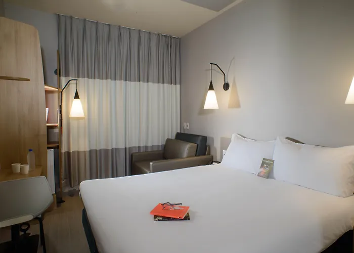 Ibis Itatiba