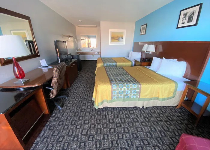 Lakes Inn