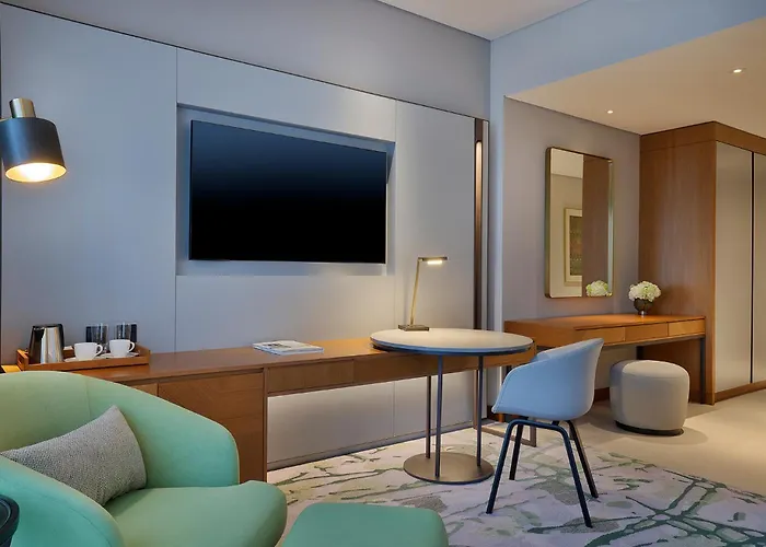 Doubletree By Hilton Sharjah Waterfront Hotel And Residences