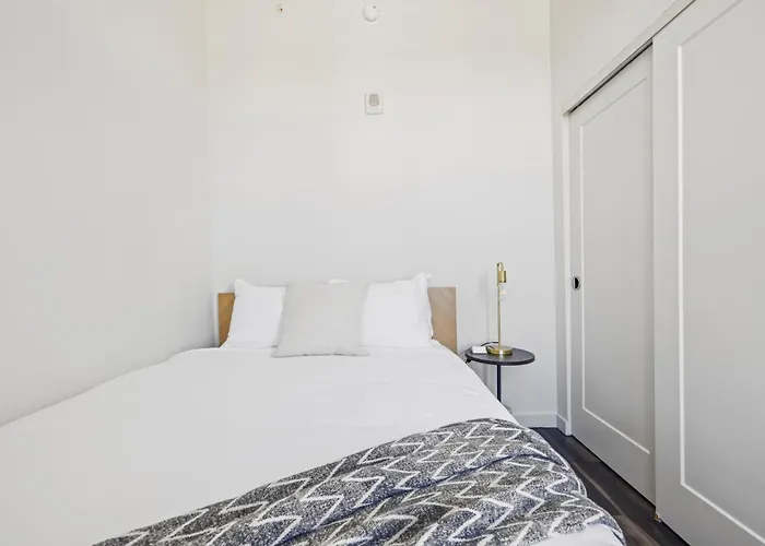 Placemakr Marymount Ballston