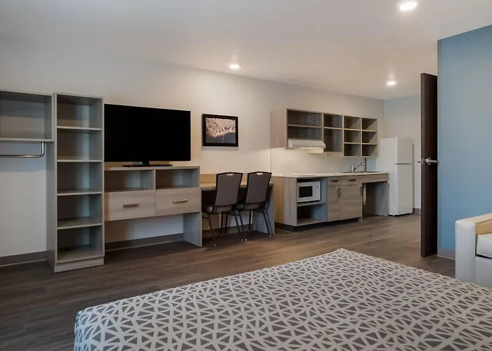 Woodspring Suites Detroit Sterling Heights