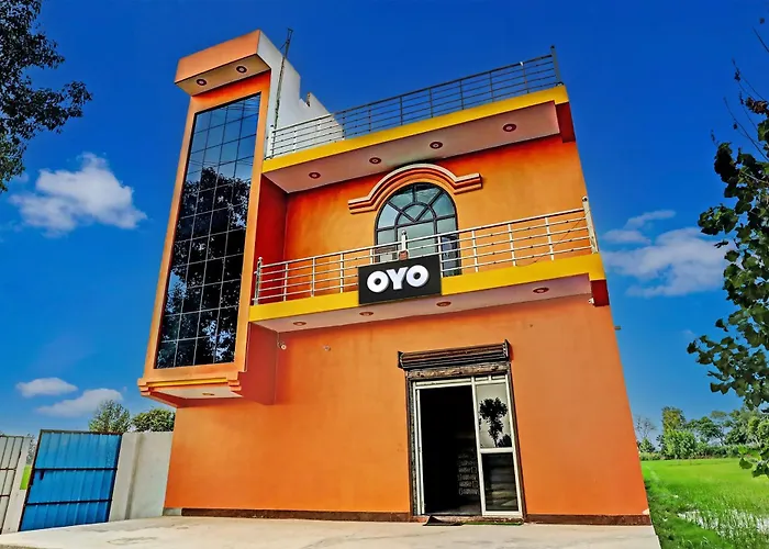 Hotel O The Crown Plaza