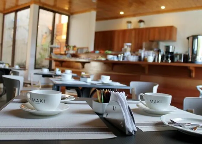 Maki Hotel