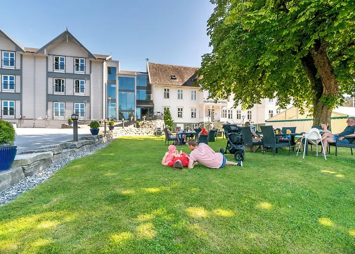 Hotels in Sandane