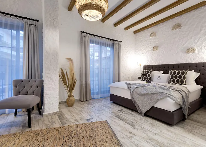 Alachi Hotel