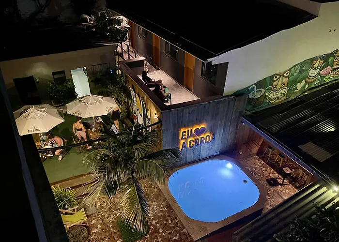 A Coroa Hostel&Suites