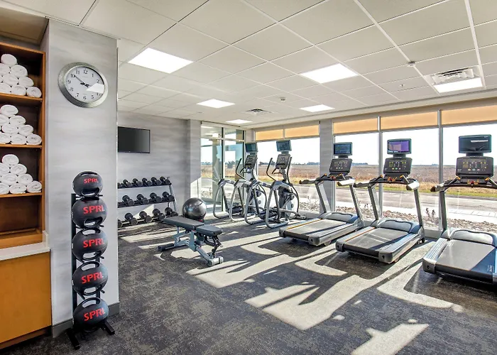 Fairfield Inn & Suites By Marriott Mcpherson