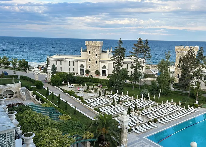 Hotels in Saints Constantine and Helena