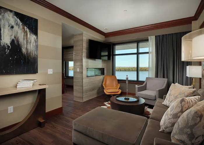 The Merrill Hotel & Conference Center, Muscatine, A Tribute Portfolio Hotel