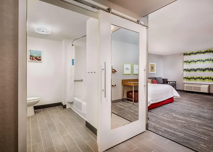 Hampton Inn By Hilton Paramus