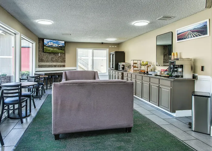 Ferndale Motels