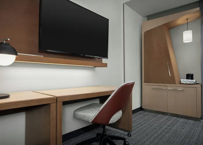 Courtyard By Marriott Atlanta Kennesaw