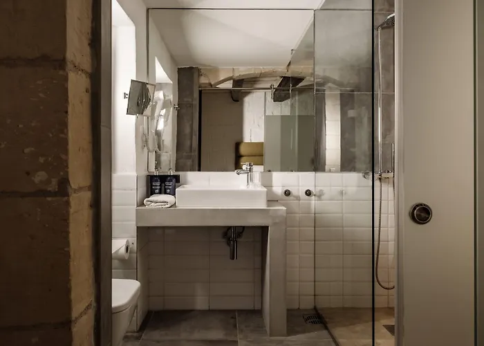 19 Rooms