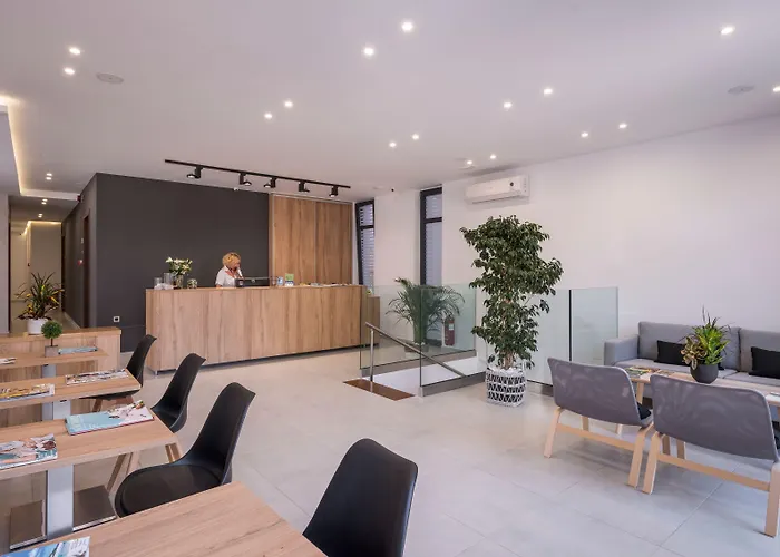 Central City Hotel