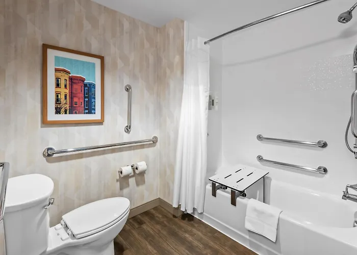 Hampton Inn & Suites Glenarden/Washington Dc