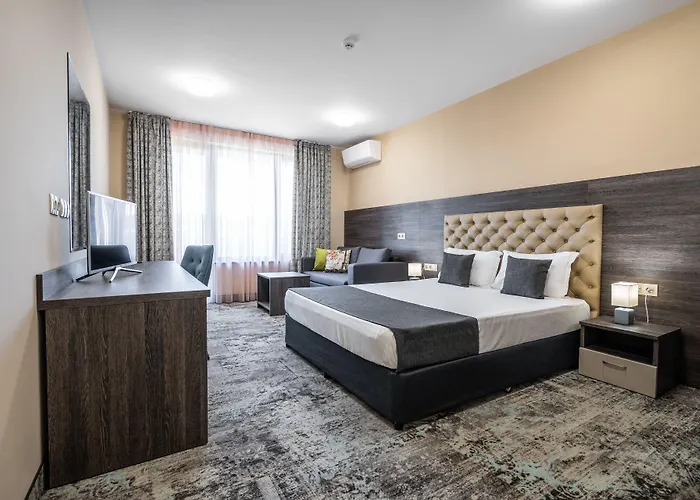 Plaza Hotel Plovdiv - Free Parking