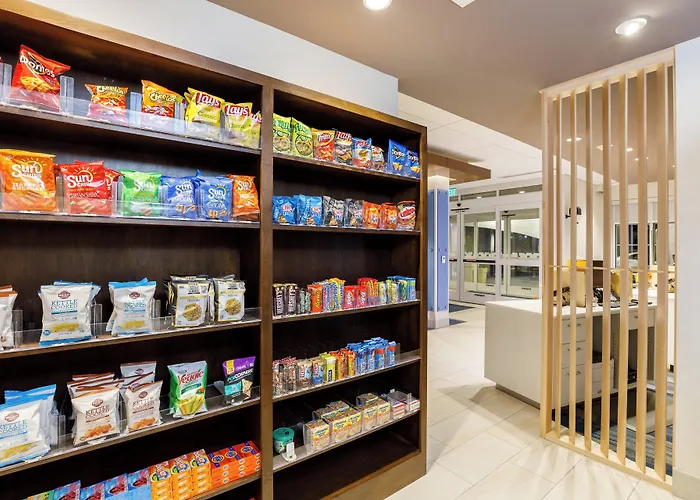 Holiday Inn Express & Suites - Sturbridge By Ihg