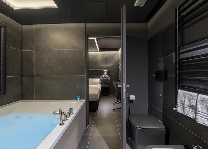Charlie Hotel Charme & Comfort