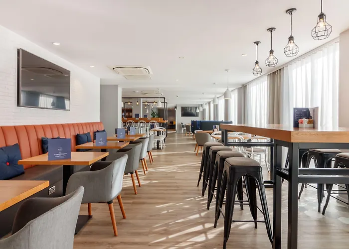 Holiday Inn Express - Wigan By Ihg
