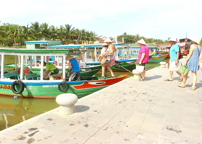 An Bang Beach Dolphin Homestay